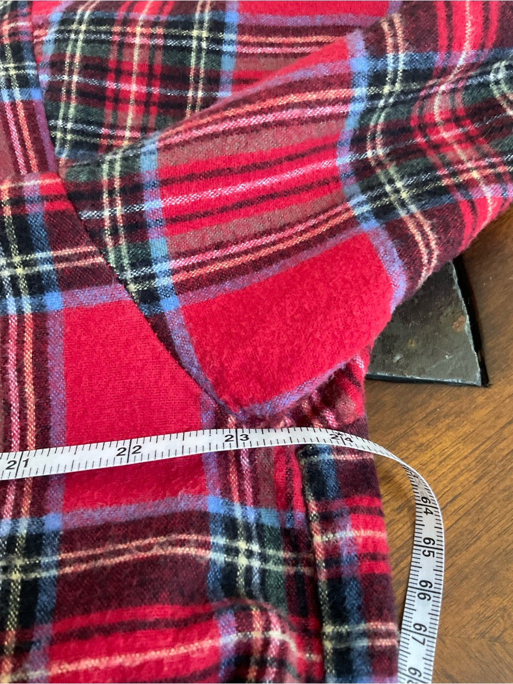 Vermont Country Store Men's Cotton Flannel Robe - Picture 5 of 6